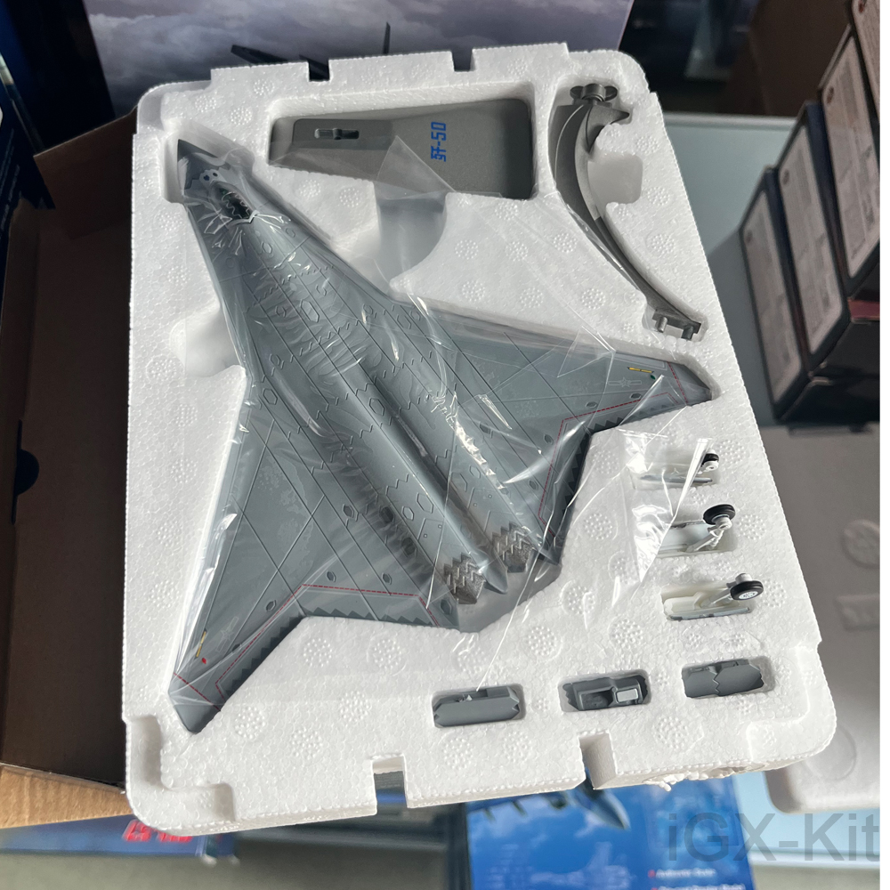 Model Kit Aircraft - 1:144 스케일 중국 J50 전투기 J-50