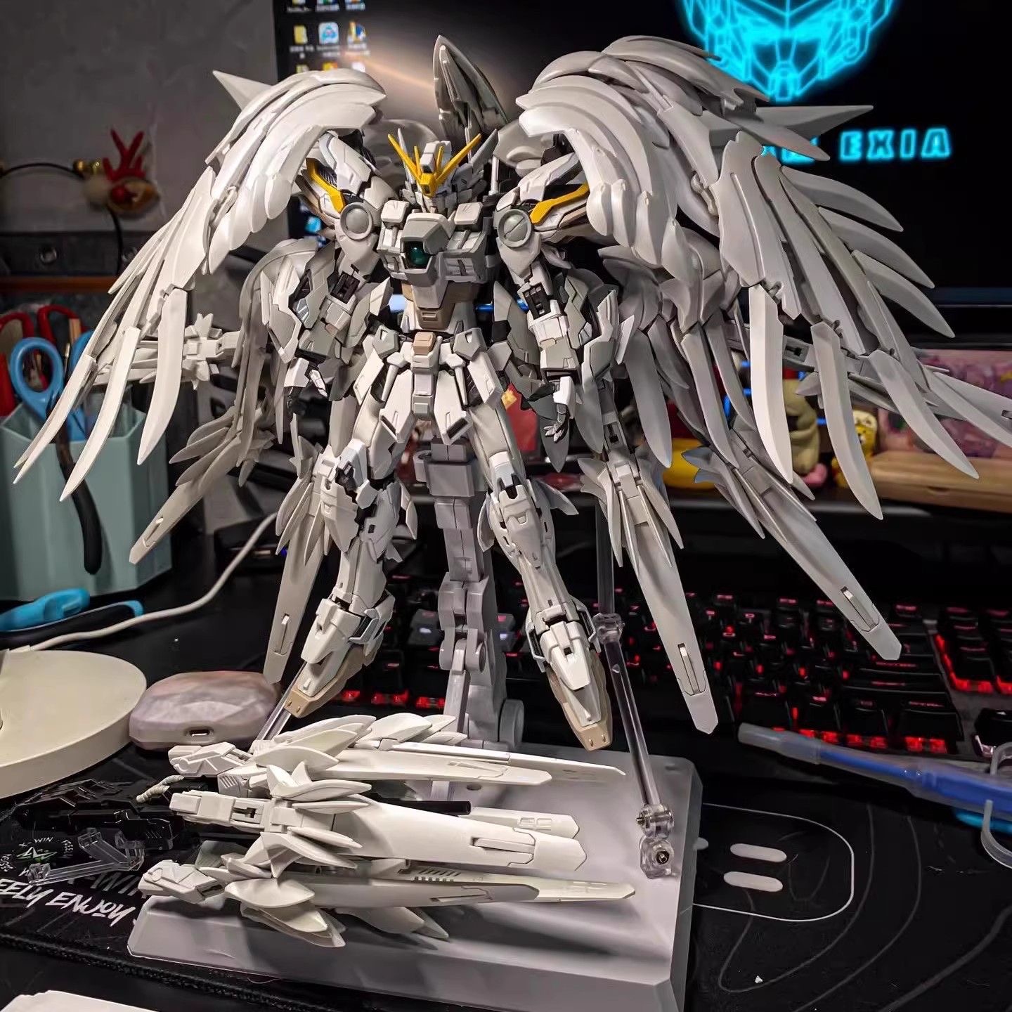 재고 있음 Daban 8827 Wing Zero Sno - Model Kit Fenrir 리뷰 및 가격